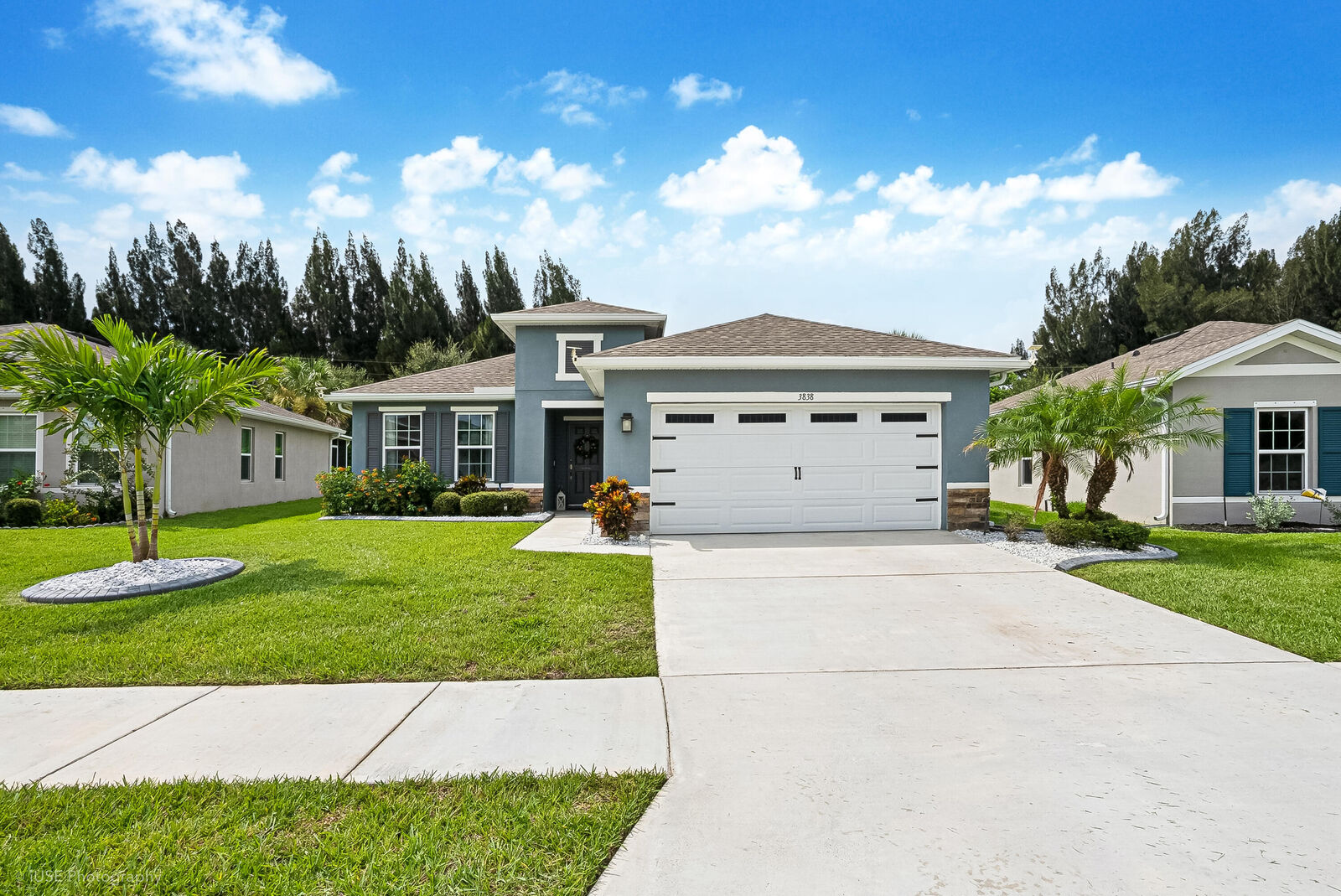 Property Photo: 3838 Lancove Way FL 34981