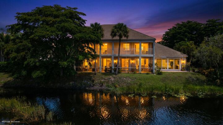 Property Photo:  11813 Pebblewood Drive  FL 33414 