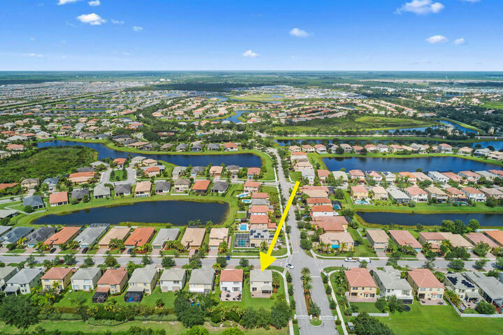 Property Photo:  11230 SW Barton Way  FL 34987 