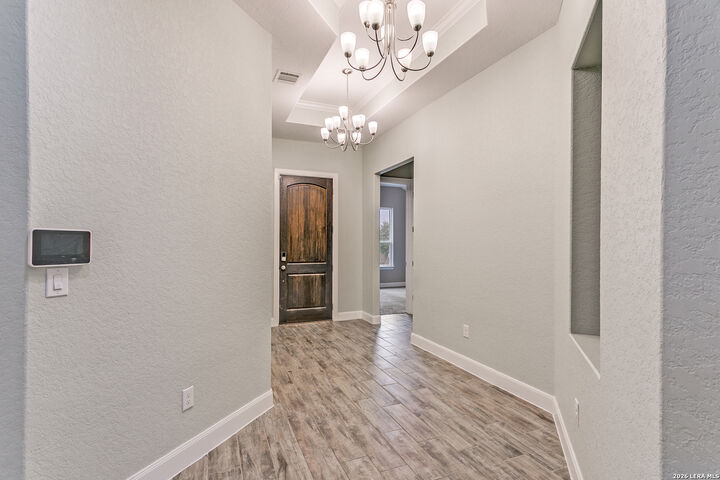 Property Photo: 6506 Crockett Cove TX 78108