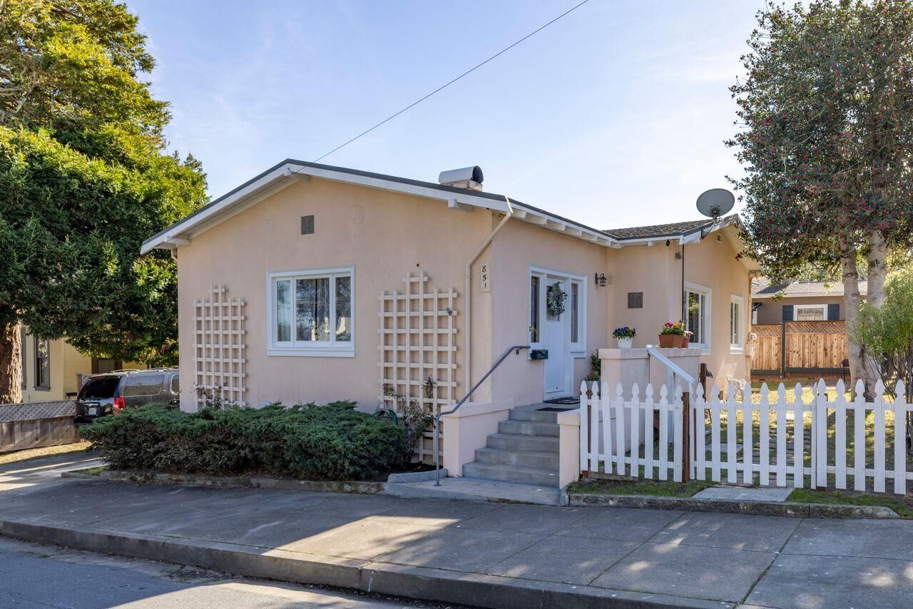 Property Photo: 851 Laurel Avenue CA 93950
