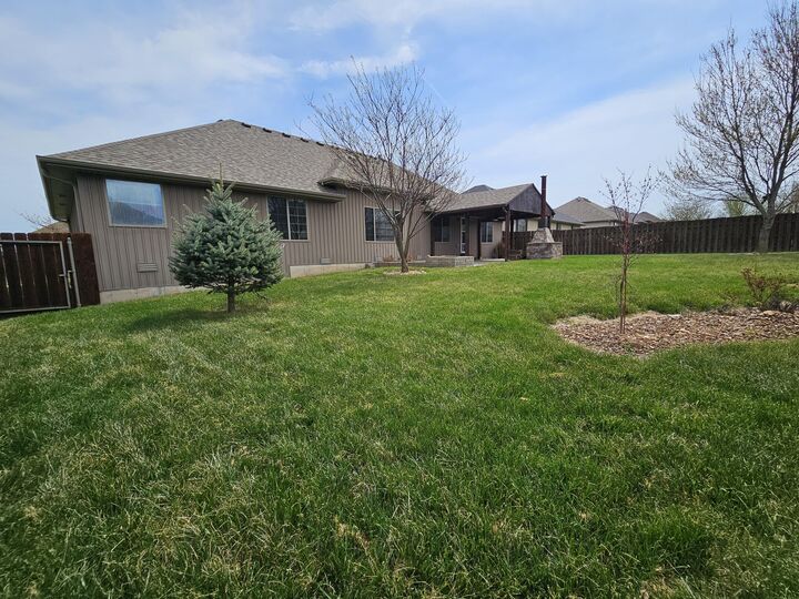 Property Photo:  1401 S Natchez Road  MO 65738 