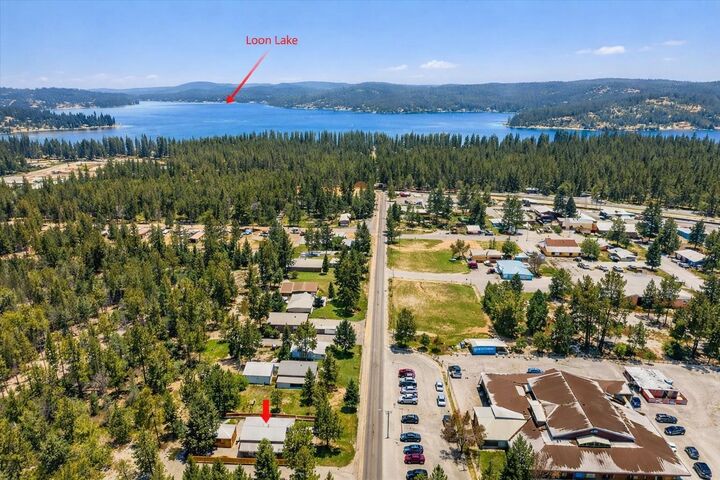 Property Photo:  4020 A Maple St  WA 99148 