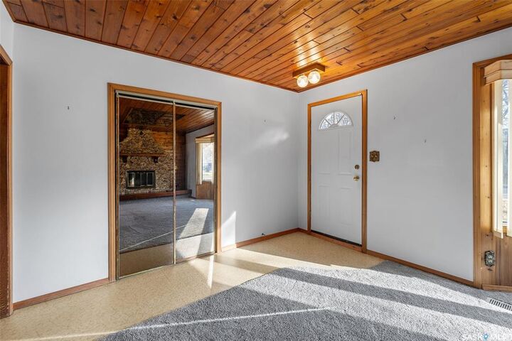 Property Photo: 1513 G Avenue N SK S7L 2B1