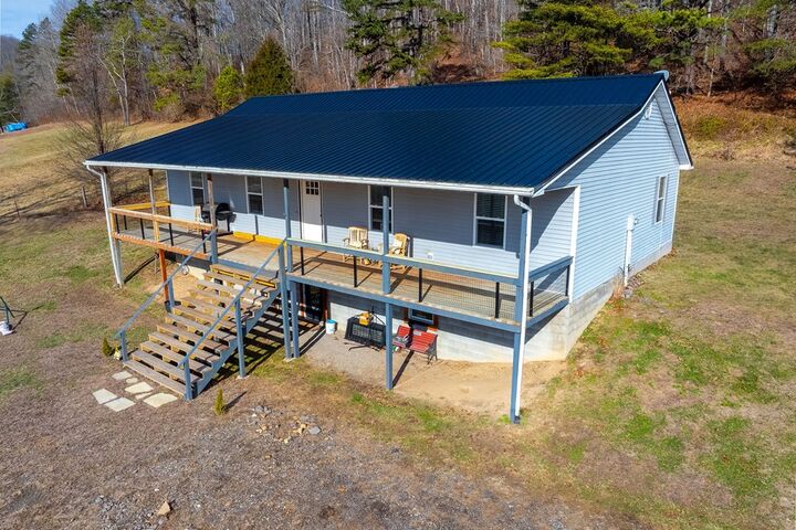 Property Photo:  20980 Big Pine Road  OH 43135 