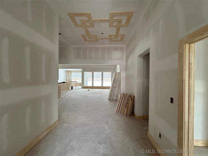 Property Photo:  16705 E 41st Place S  OK 74134 