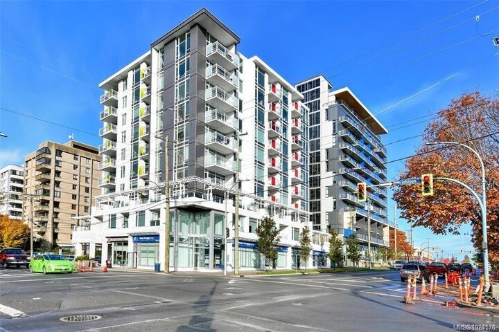 Property Photo: 1090 Johnson St 807 BC V8V 0B3