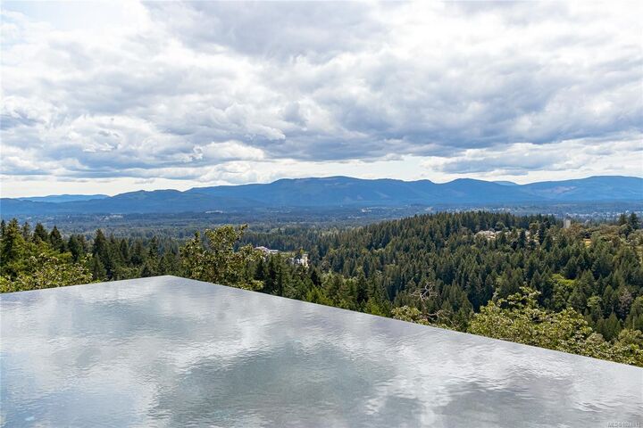 Property Photo:  6222 Lower Chippewa Rd #1  BC V9L 5P8 