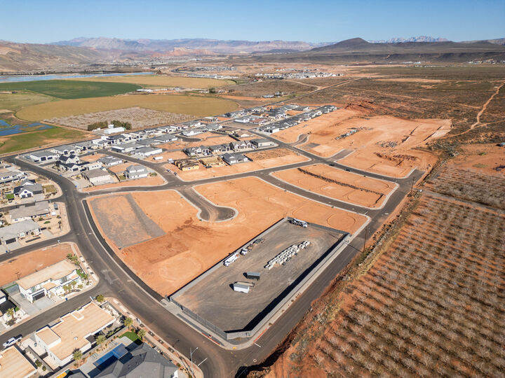 Property Photo:  2001 S 5070 W  UT 84737 