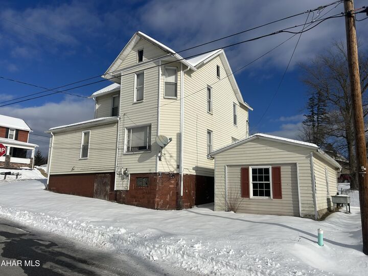 Property Photo: 221 W 5th Avenue PA 15537