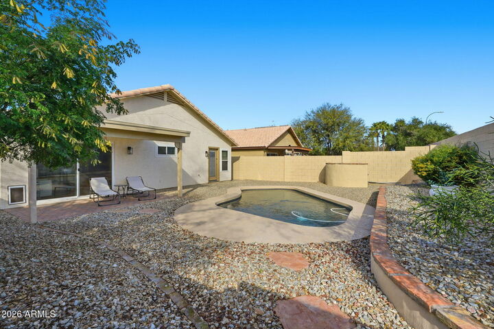 Property Photo:  141 N Del Pueblo Place  AZ 85226 