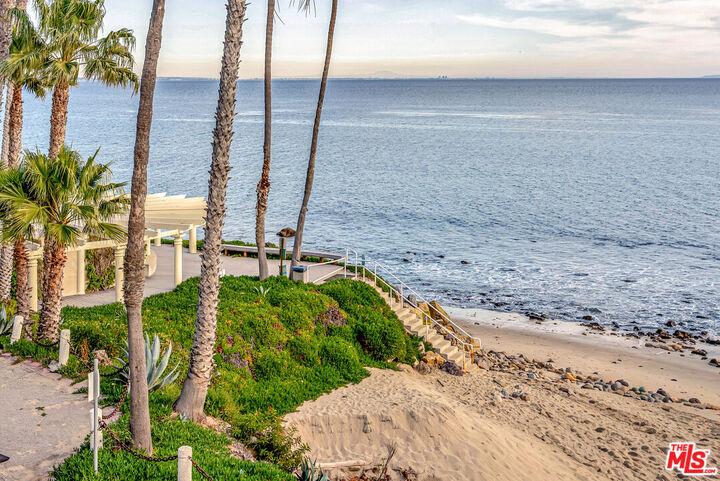 Property Photo:  26668 Seagull Way  CA 90265 