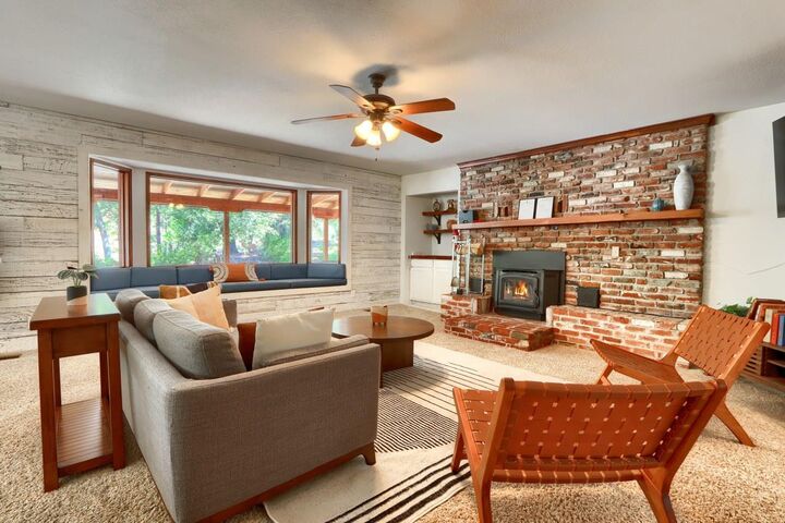 Property Photo: 5621 Ponderosa Court CA 95338