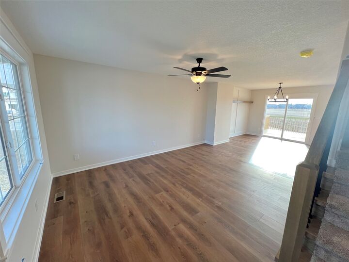 Property Photo:  414 NE Madison Avenue  IA 50073 