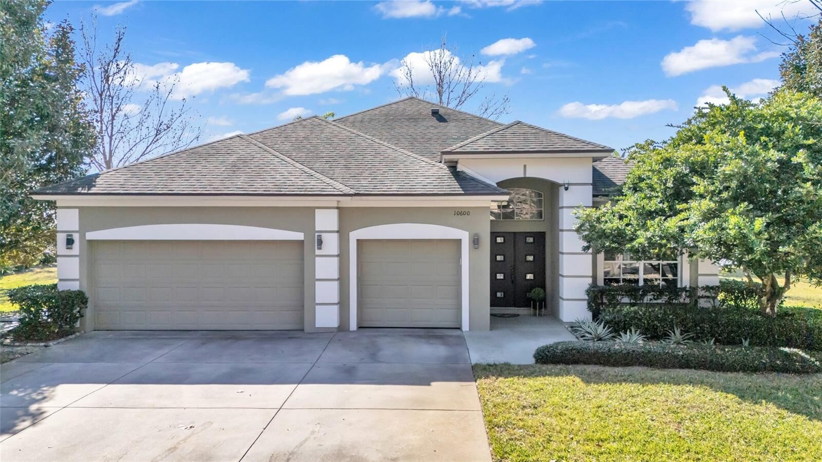 Property Photo:  10600 Oakview Pointe Terrace  FL 34734 