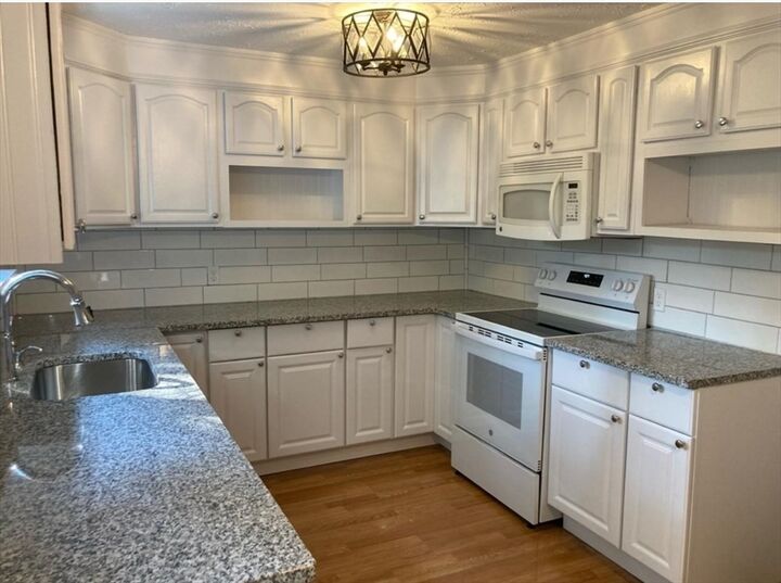 Property Photo:  45 Pilgrim Ave  MA 01604 