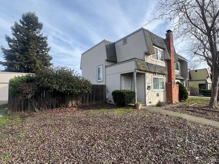 Property Photo: 2532 Beaufort Court CA 94533