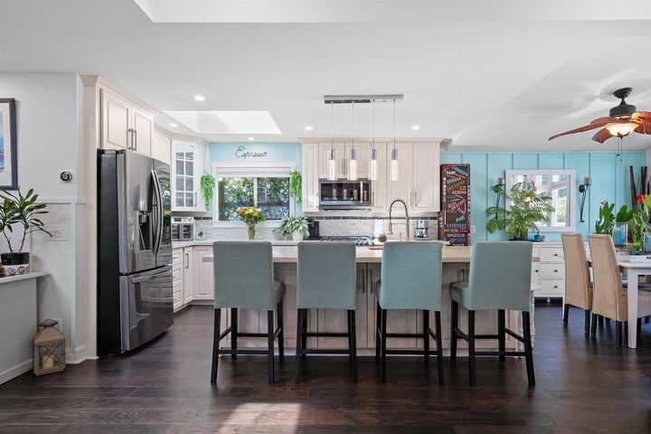 Photo de la propriété:  1840 160 Street 281  BC V4A 4X4 