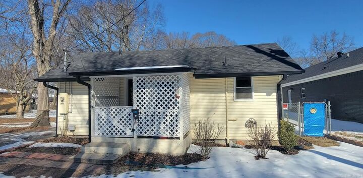 Property Photo:  1205 Henry Street  AR 72015 