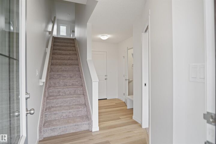 Property Photo:  7062 Rosenthal Drive NW  AB T5T 7N6 