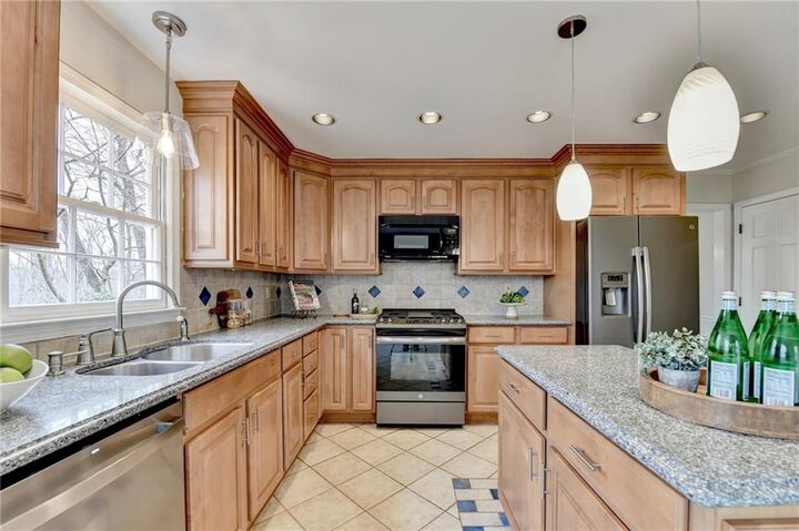 Property Photo:  8155 Willow Tree Way  GA 30005 