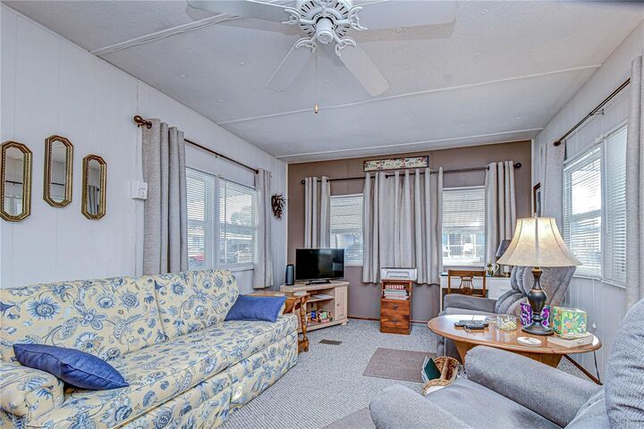 Property Photo:  38641 Lansing Avenue  FL 33542 