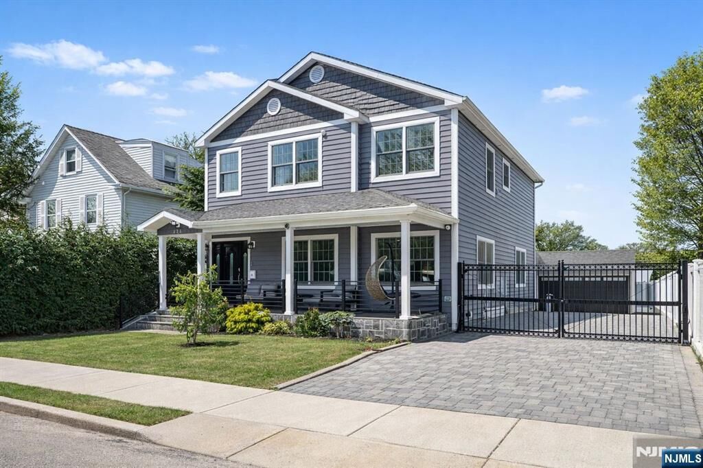 Property Photo:  171 Pleasant Avenue  NJ 07631 