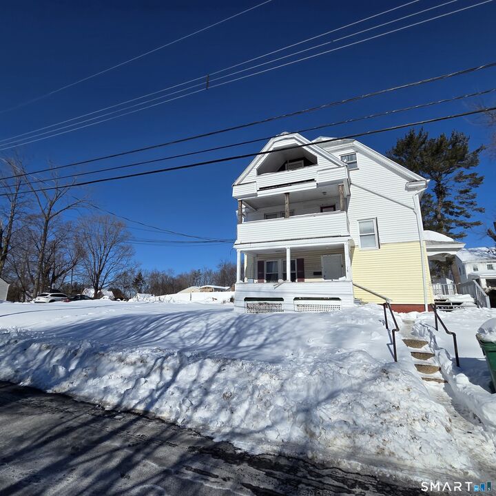 Property Photo:  18 Darby Street  CT 06002 