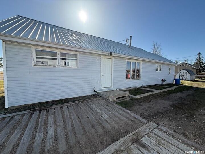 Property Photo: 69 Railway Avenue SK S0L 1S0