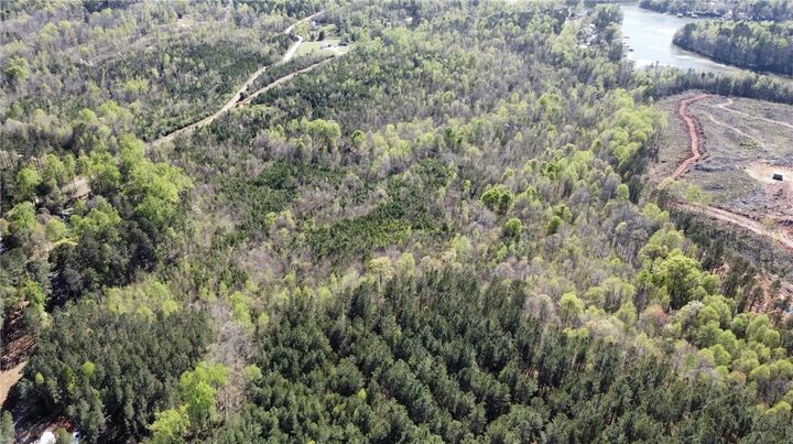 Property Photo:  320 Fishers Cove Road  SC 29643 