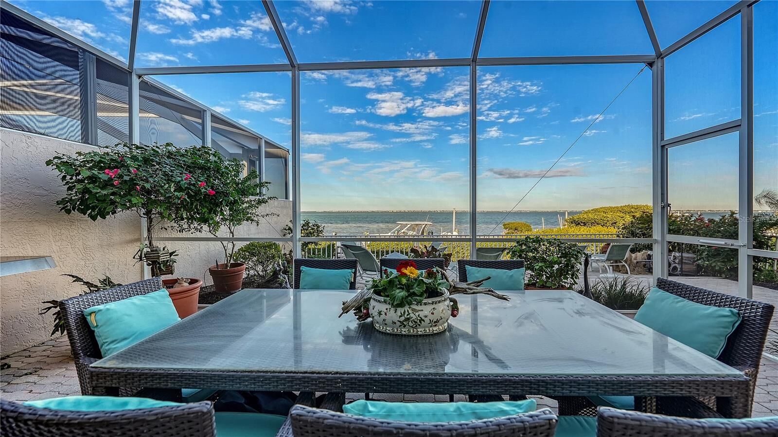 Property Photo: 3530 Mistletoe Lane FL 34228