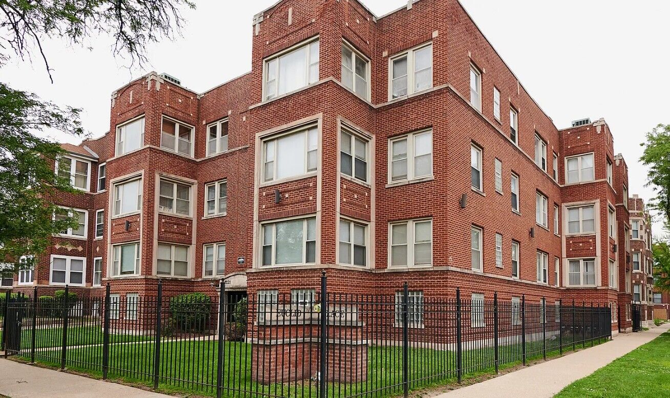 Property Photo:  7223 S Euclid Avenue 1C  IL 60649 