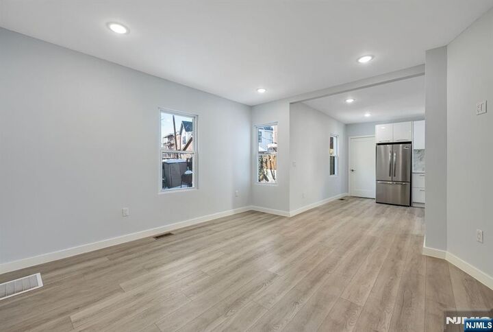 Property Photo:  17 Mission Street  NJ 07042 