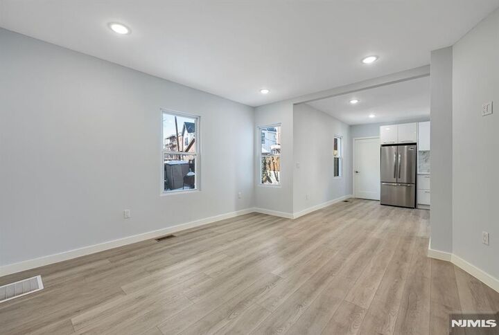 Property Photo:  17 Mission Street  NJ 07042 