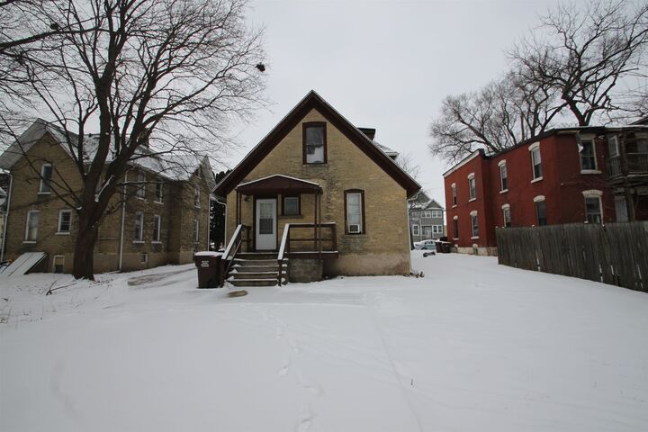 Property Photo:  328 S Prospect Street  IL 61104 