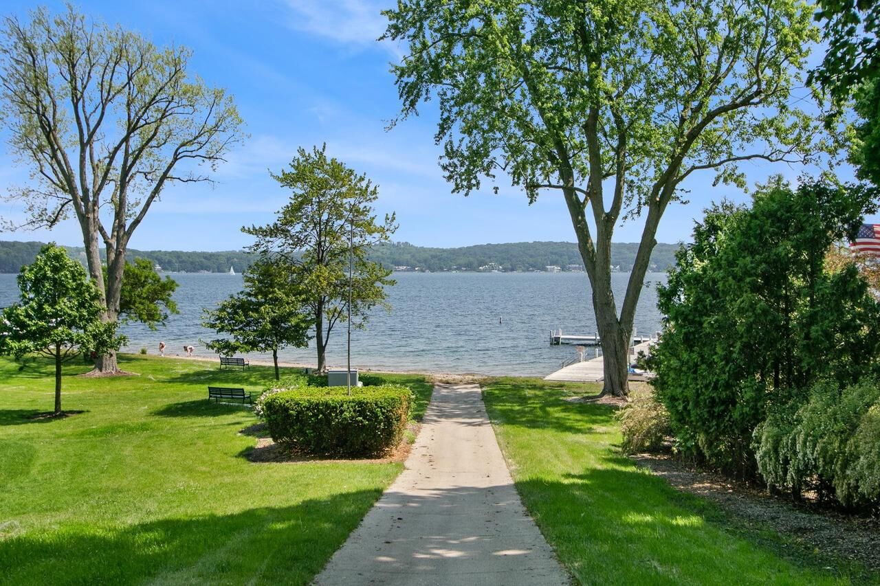 Property Photo:  539 Highland Road  WI 53191 