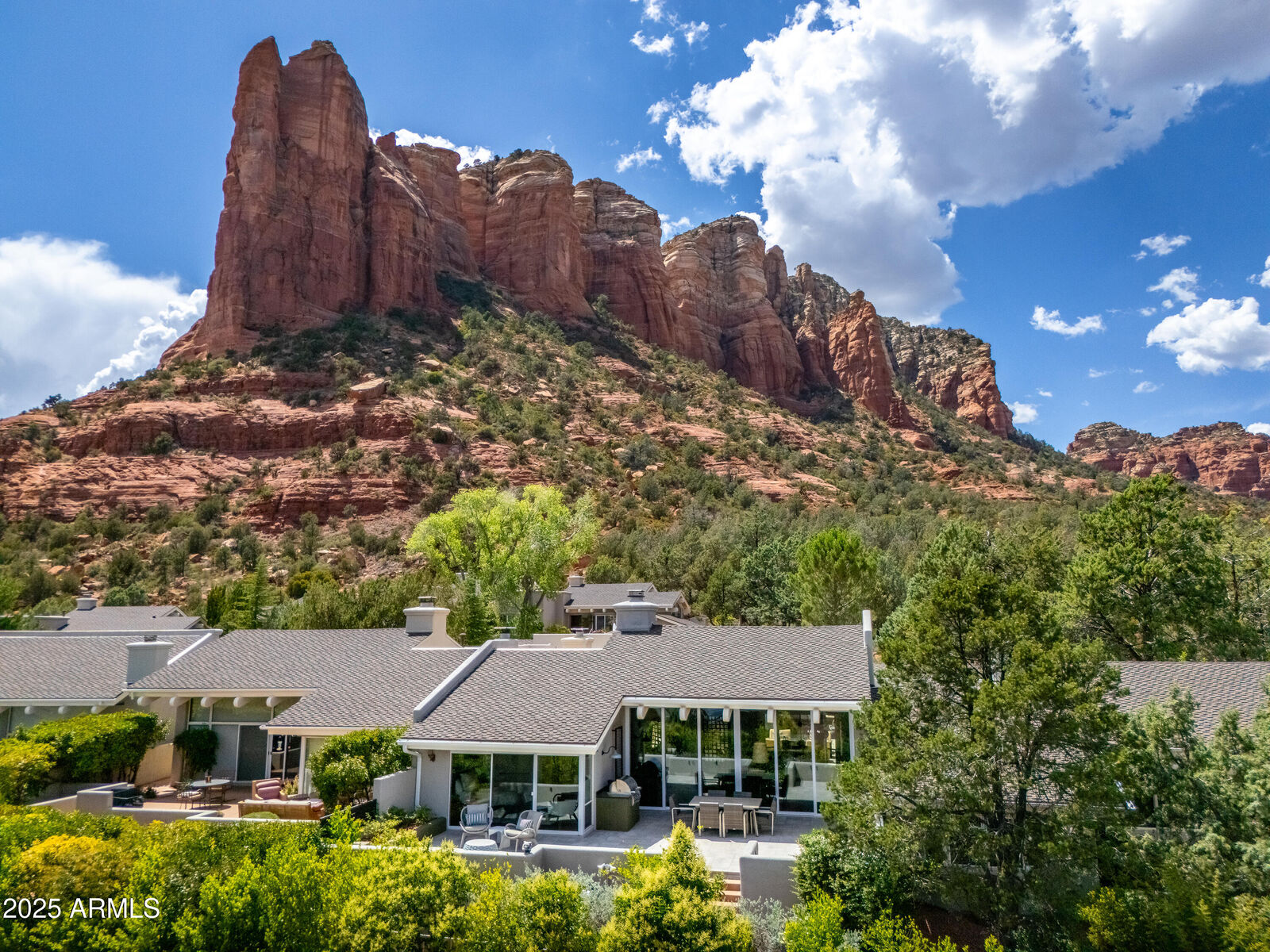 Property Photo:  220 Shadow Mountain Drive  AZ 86336 