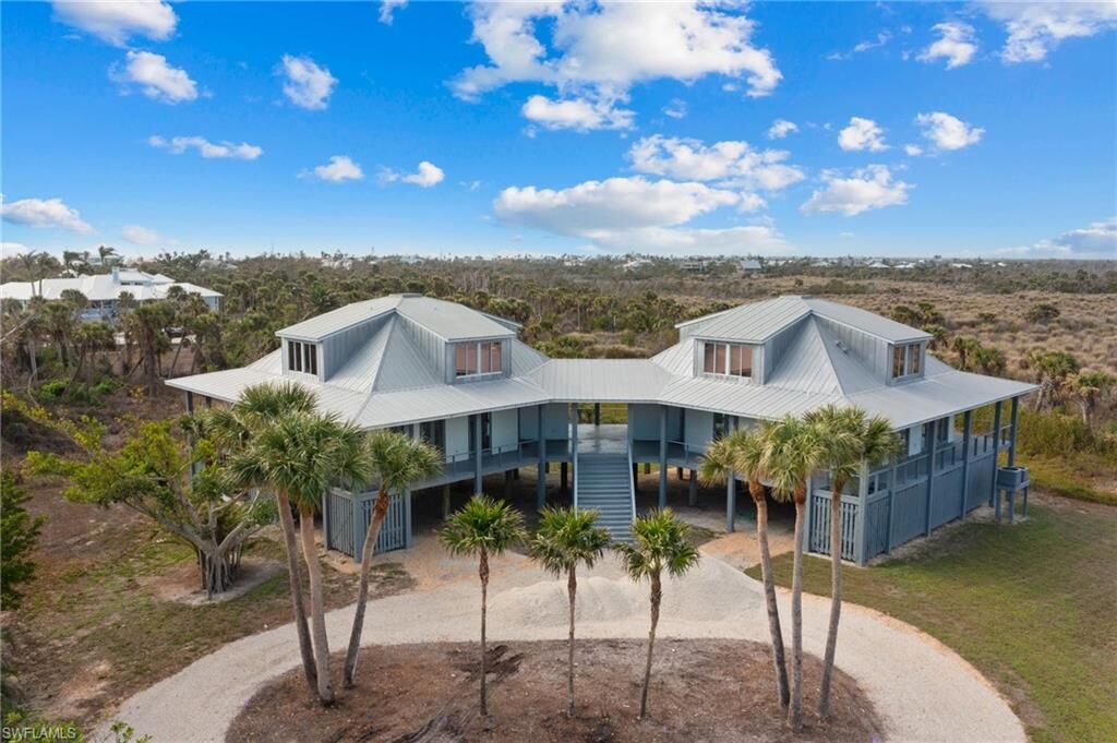 Property Photo:  4150 Dingman Dr  FL 33957 