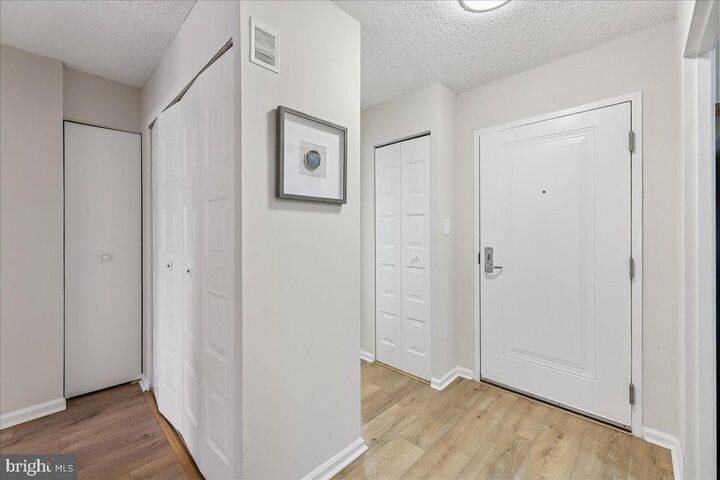 Property Photo:  5300 Columbia Pike 112  VA 22204 