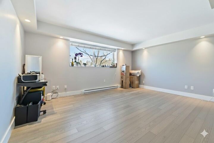 Property Photo: 100 Killarney Avenue MB R3T 3B2