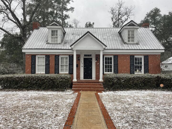 Property Photo:  704 Carn Street  SC 29488 