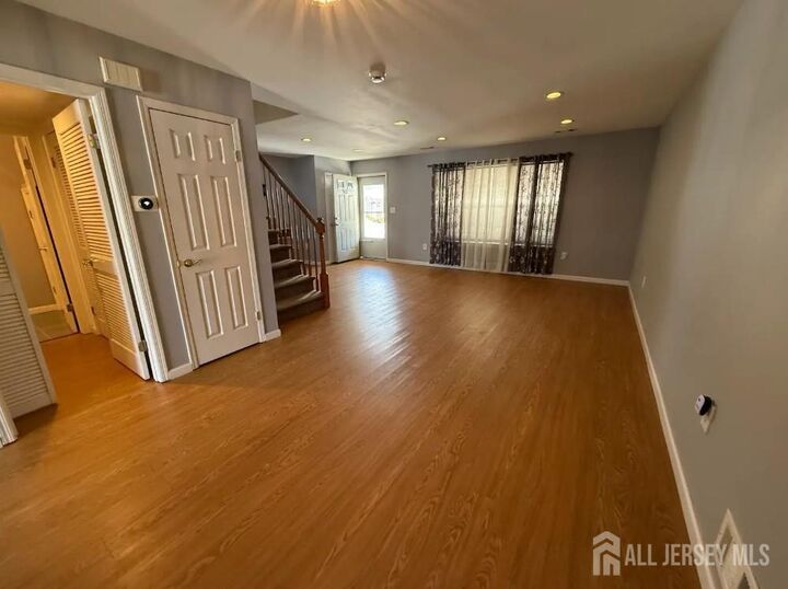 Property Photo:  942 Thomas Avenue  NJ 08902 