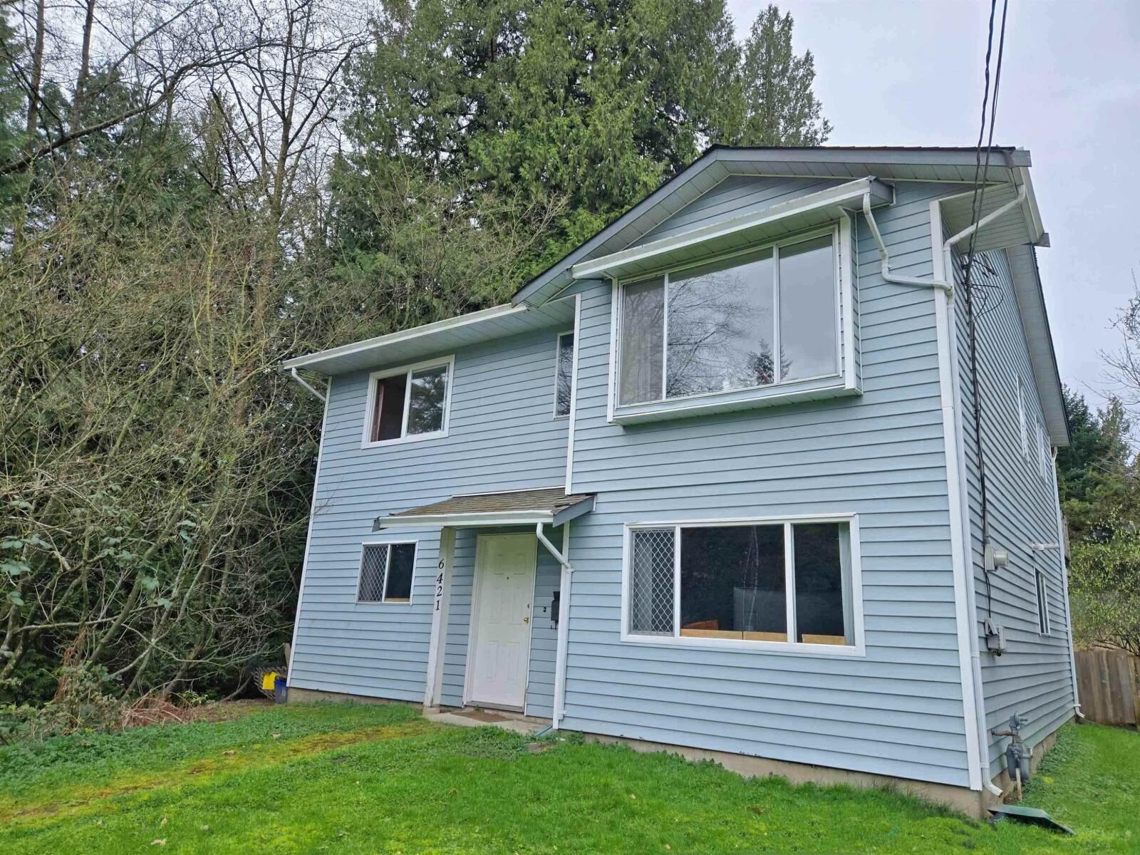 Property Photo:  6421 King George Boulevard  BC V3W 4Z4 