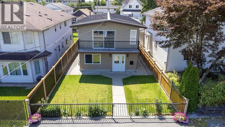Property Photo: 2142 Grant Avenue BC V3B 1R2