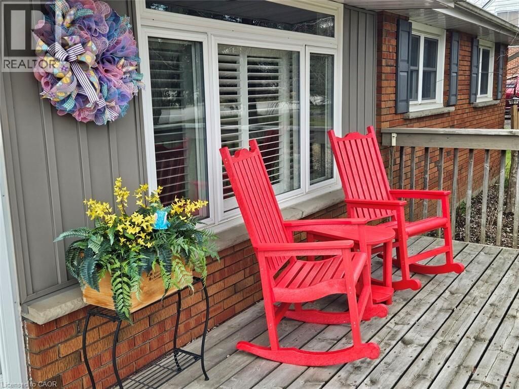 Photo de la propriété: 702 Queen Street ON N0J 1M0