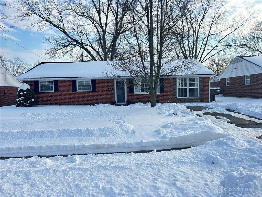 Property Photo: 517 San Bernardino Trail OH 45322