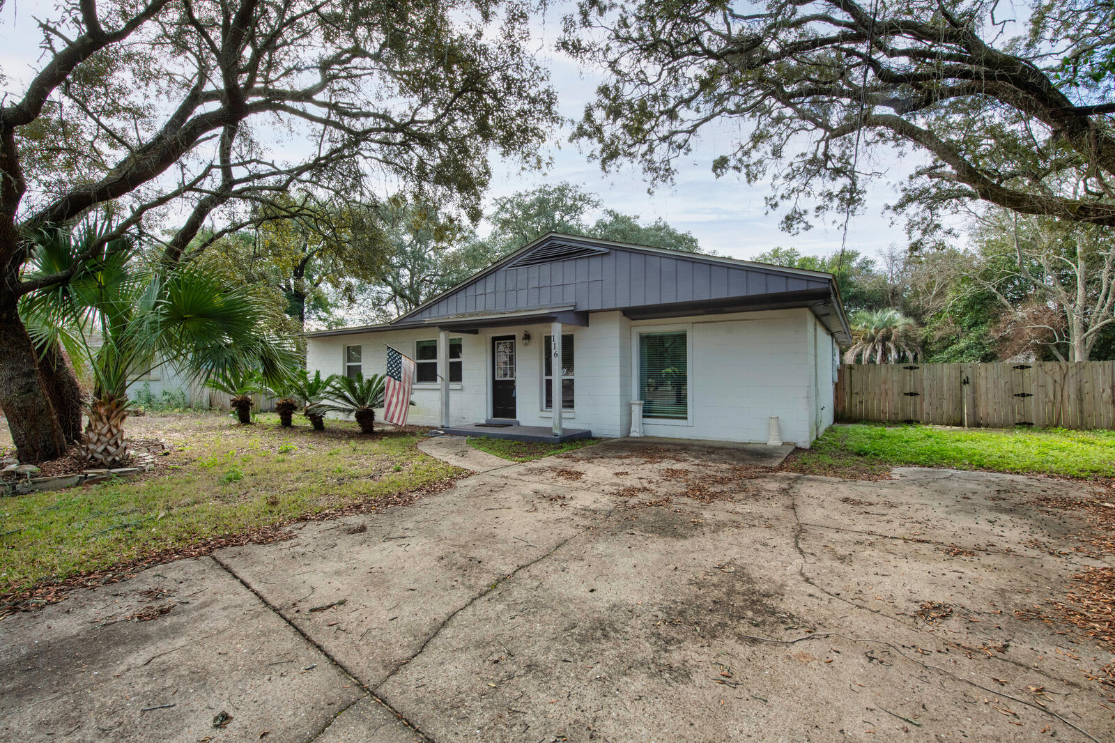 Property Photo: 116 Merle Circle FL 32547