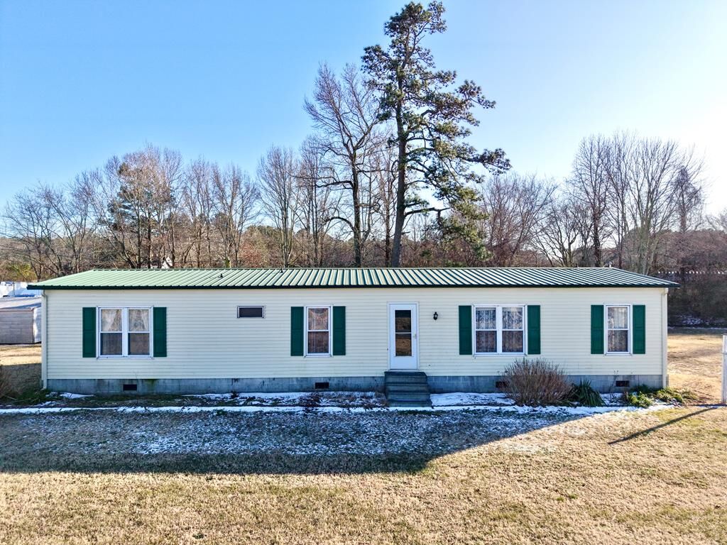 Property Photo:  25146 Guilford Rd  VA 23308 