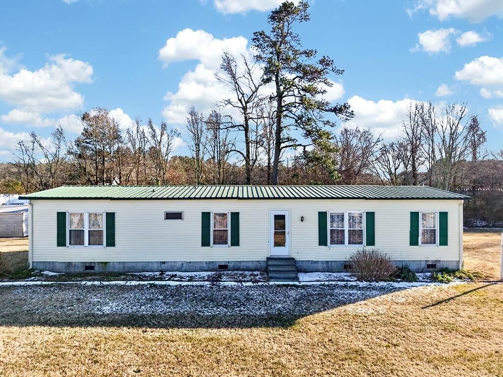 Property Photo:  25146 Guilford Rd  VA 23308 