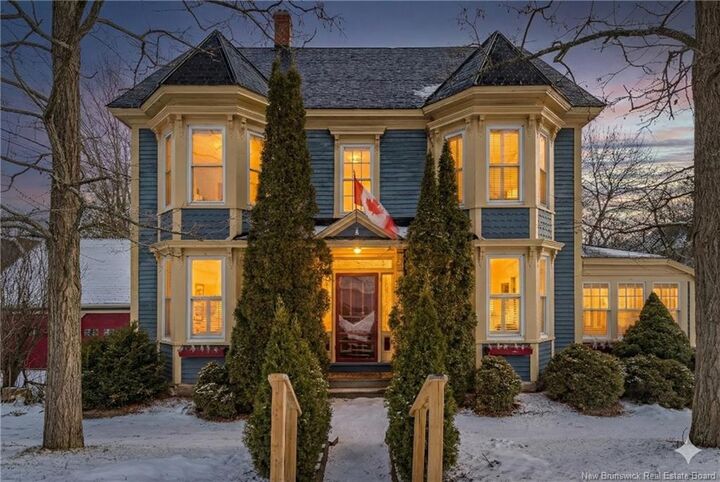 Property Photo: 54 Front Street NB E5M 1A1